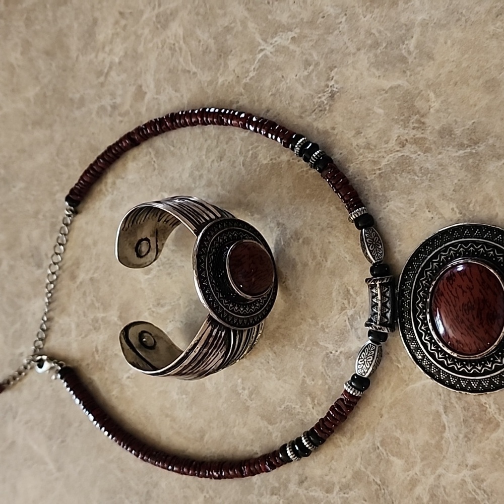 Premier Silver and Brown Necklace & Braclet Set Like New! - Picture 7 of 7